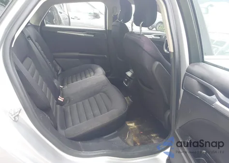 2015 Ford Fusion Se z USA, uszkodzony, nr VIN 1FA6P0H7XF5111597